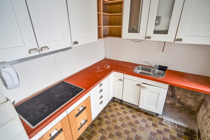 Photo 11 of Poelgeeststraat 6