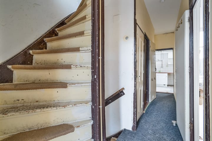 Photo 20 of Poelgeeststraat 6