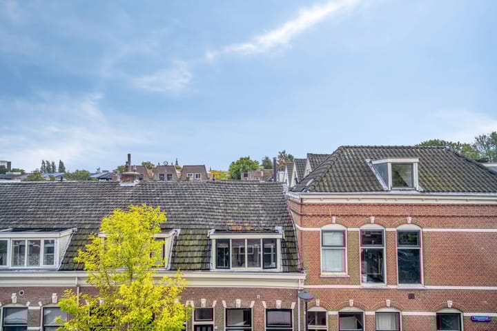 Photo 40 of Poelgeeststraat 6