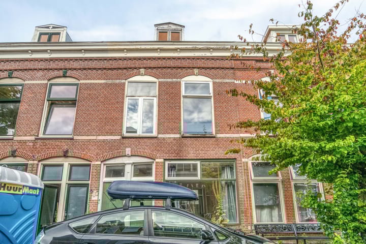 Photo 41 of Poelgeeststraat 6