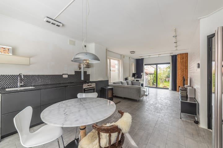 Photo 12 of Burgemeester de Kievietstraat 41