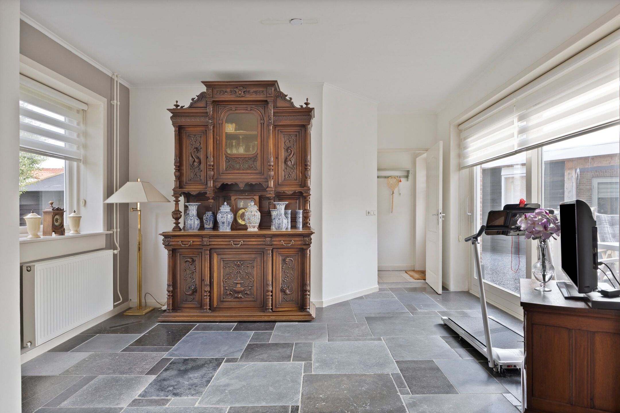 Foto 24 van Warmondplein 1