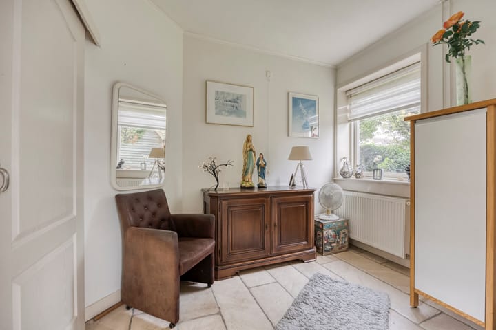 Foto 27 van Warmondplein 1