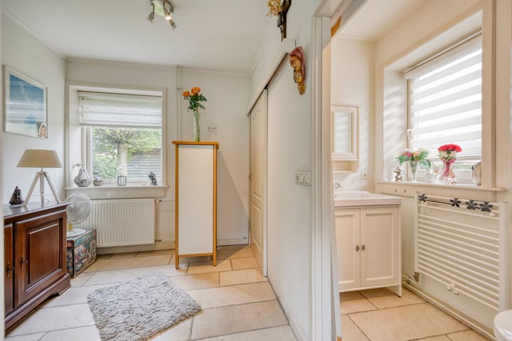 Foto 30 van Warmondplein 1