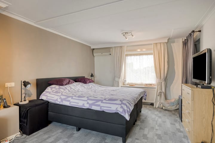 Foto 32 van Warmondplein 1