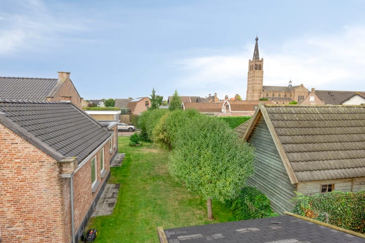 Foto 40 van Warmondplein 1