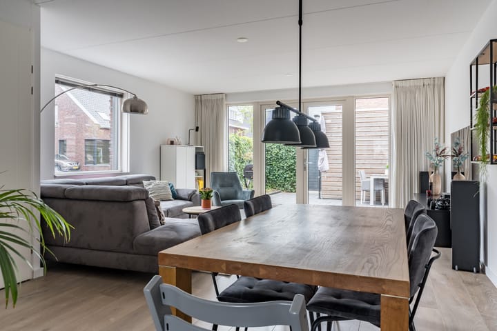 Foto 15 van Dissel 25