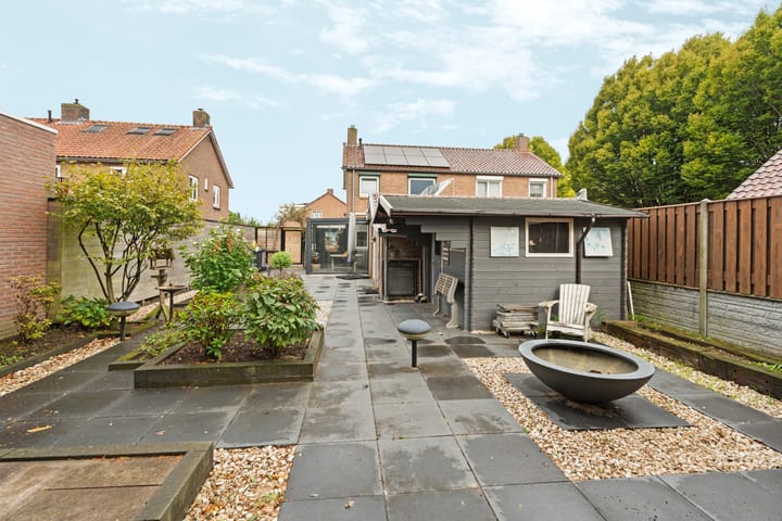 Foto 30 van Hofsteestraat 18