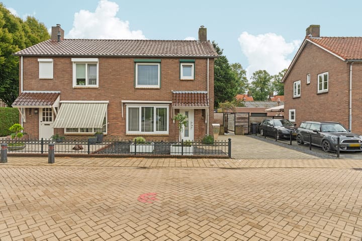 Foto 37 van Hofsteestraat 18