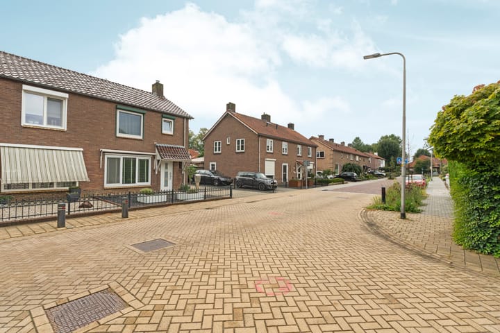 Foto 38 van Hofsteestraat 18