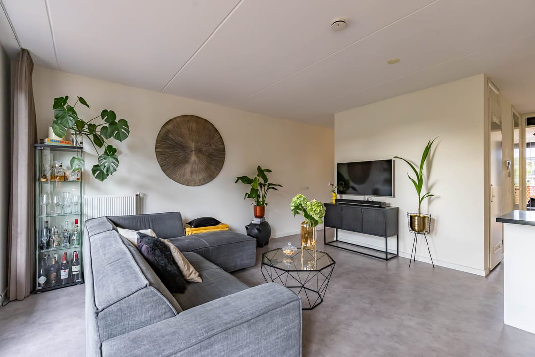 Photo 2 of Oosterhamrikkade 102-E