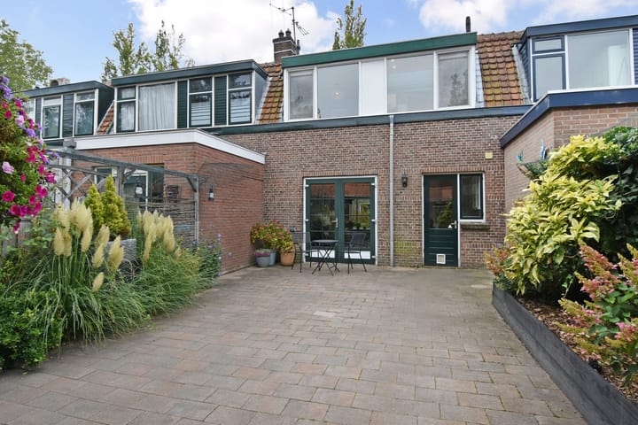 Photo 11 of Zuiderstraat 8