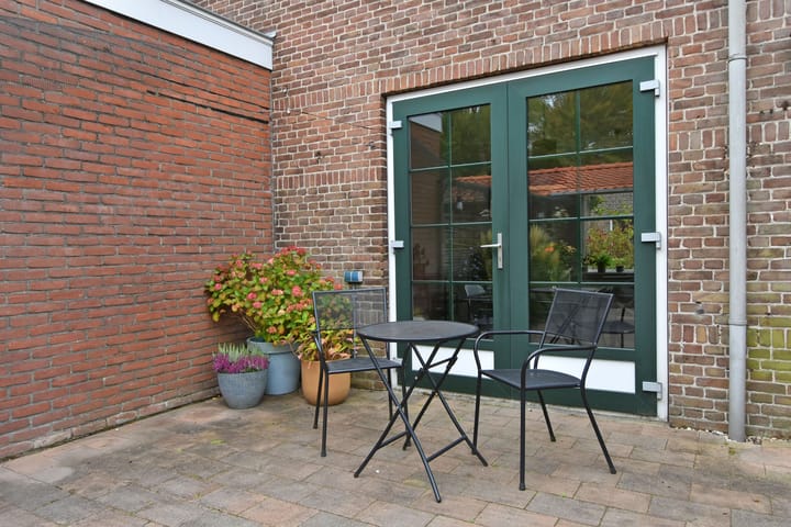 Photo 12 of Zuiderstraat 8