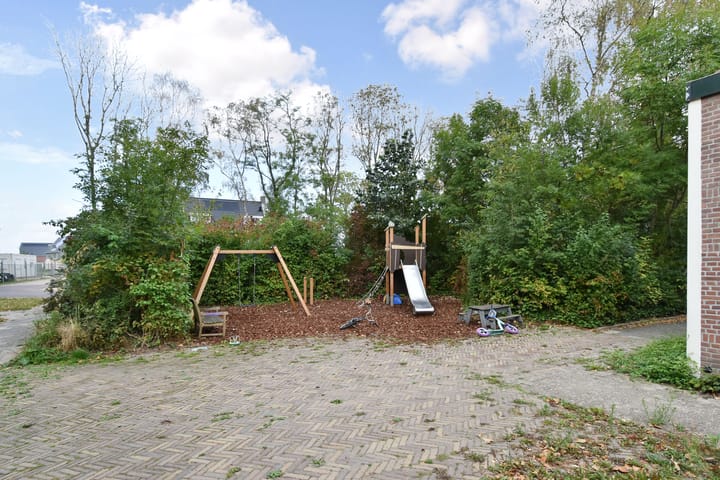 Photo 18 of Zuiderstraat 8