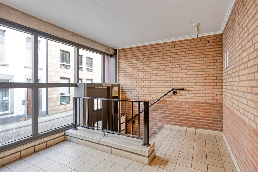 Photo 2 of Wycker Grachtstraat 1-A17