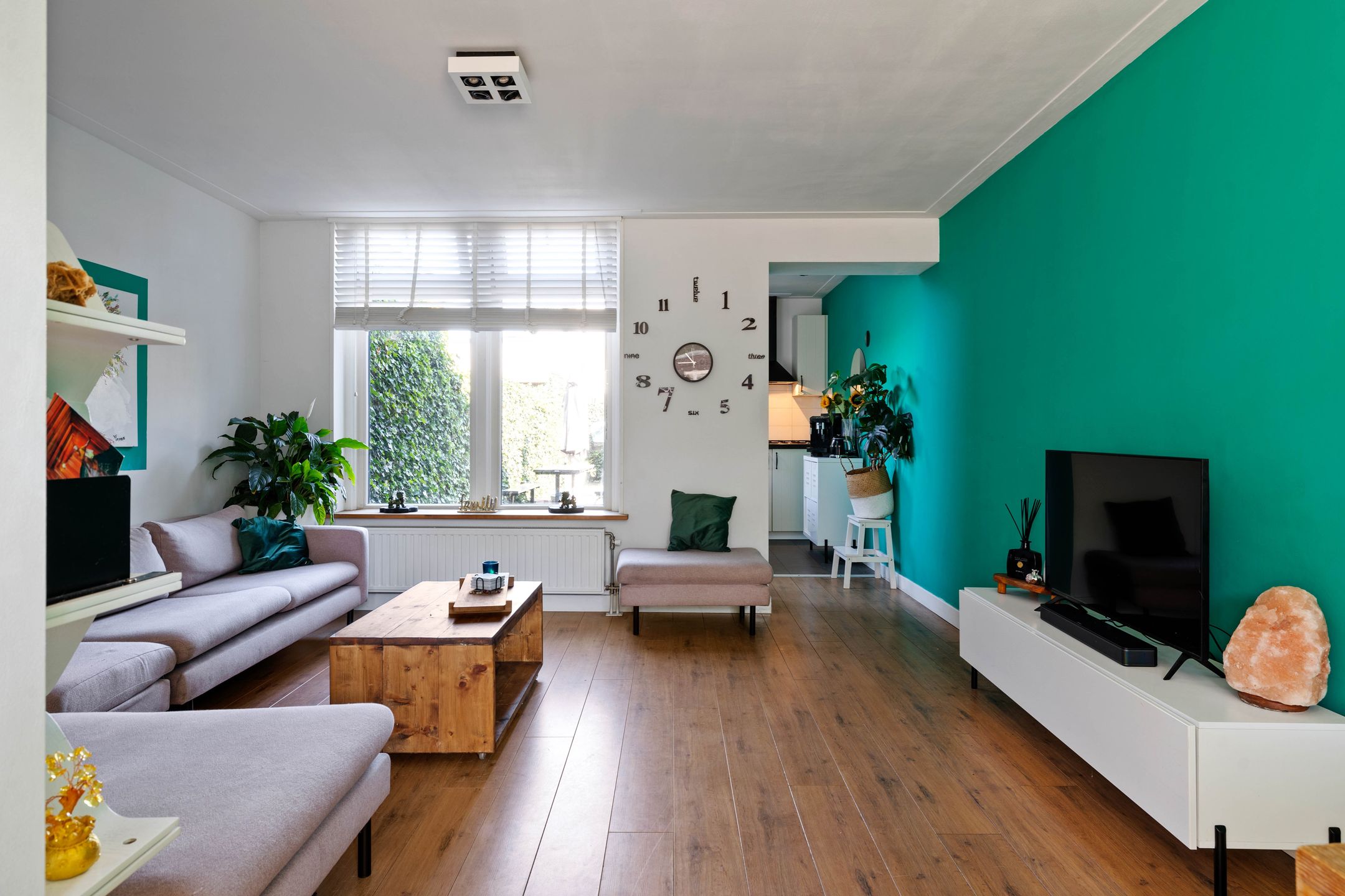 Photo 6 of Trompstraat 172