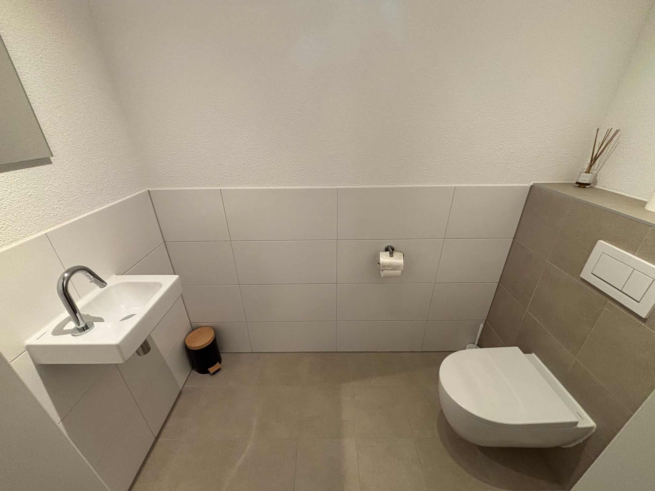 Photo 9 of Brugstraat 110