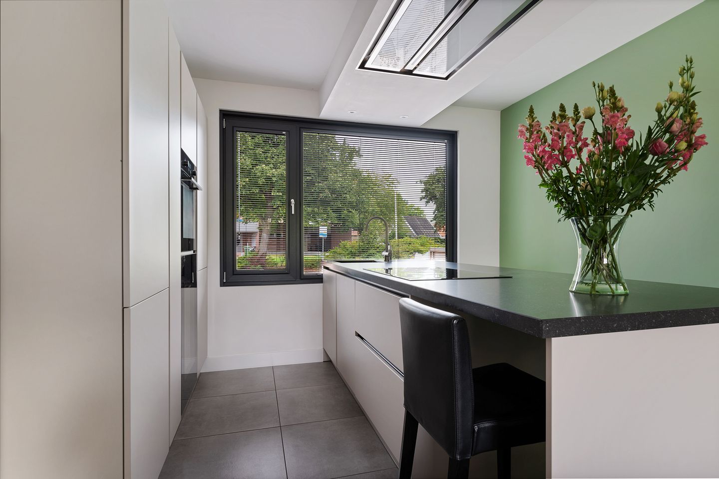 Foto 14 van Melchiorstraat 46