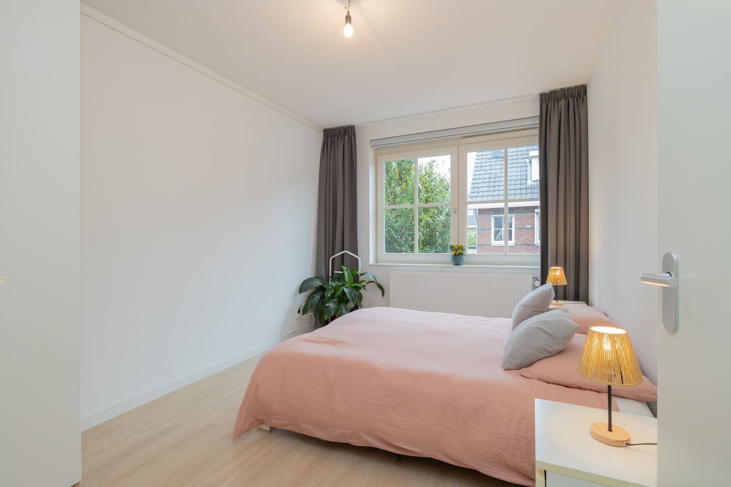 Foto 25 van Tusschen beide Wegen 8