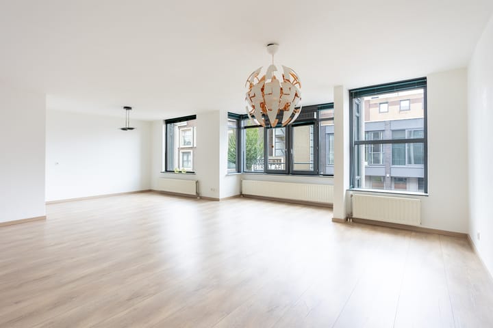 Foto 2 van Naarderstraat 24-A