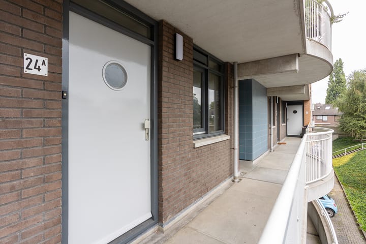 Foto 4 van Naarderstraat 24-A