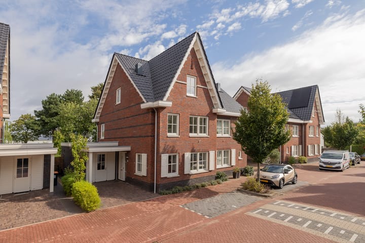 Foto 47 van Tusschen beide Wegen 8