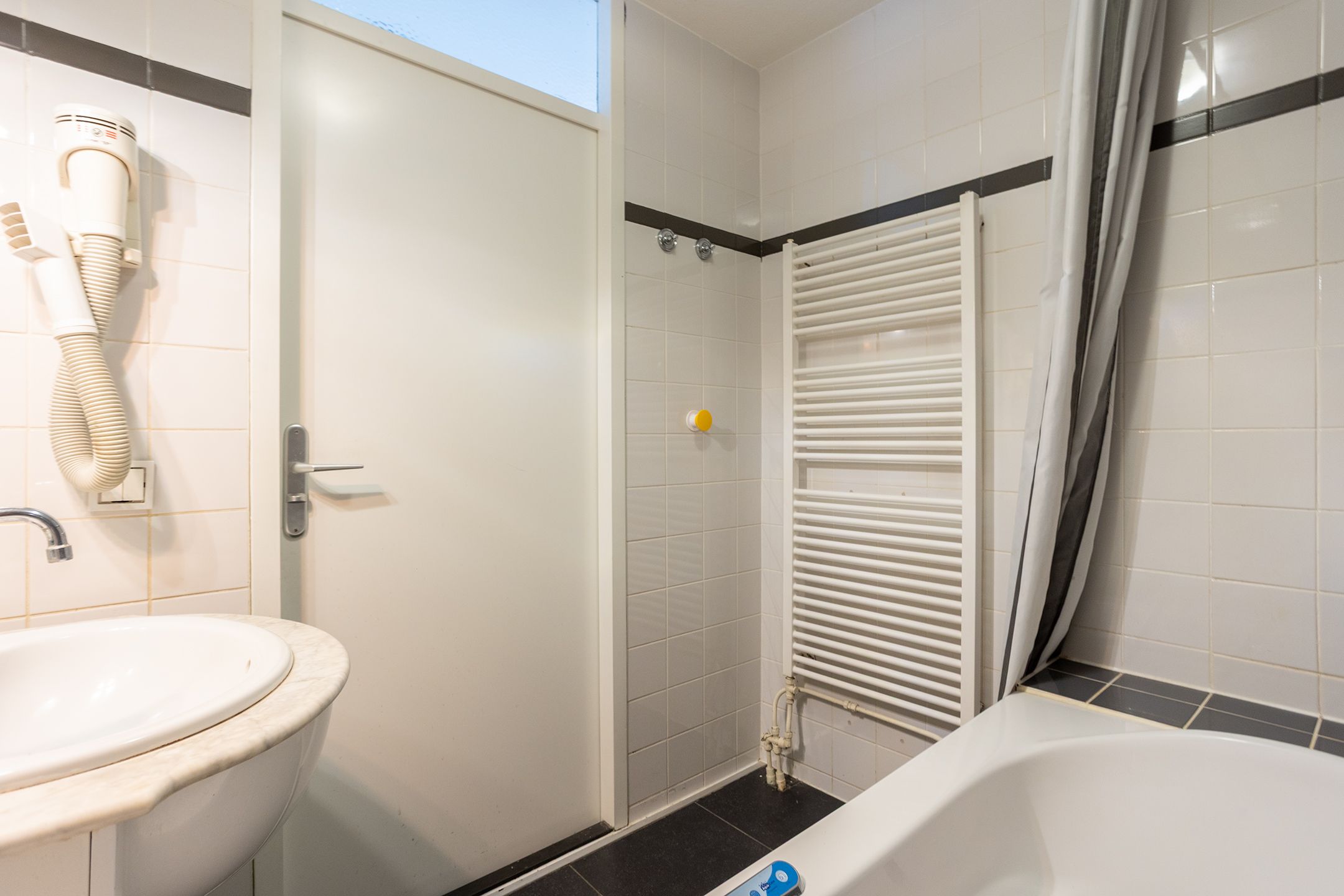 Foto 18 van Naarderstraat 24-A