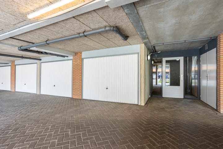 Foto 20 van Naarderstraat 24-A