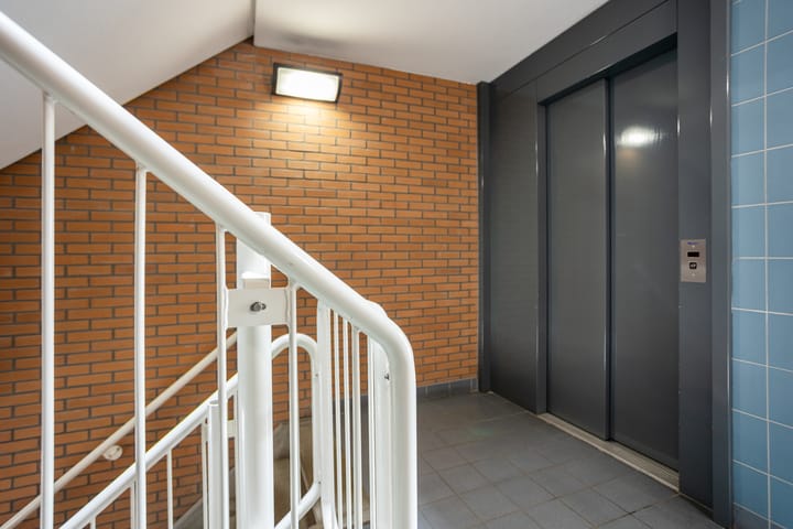 Foto 25 van Naarderstraat 24-A