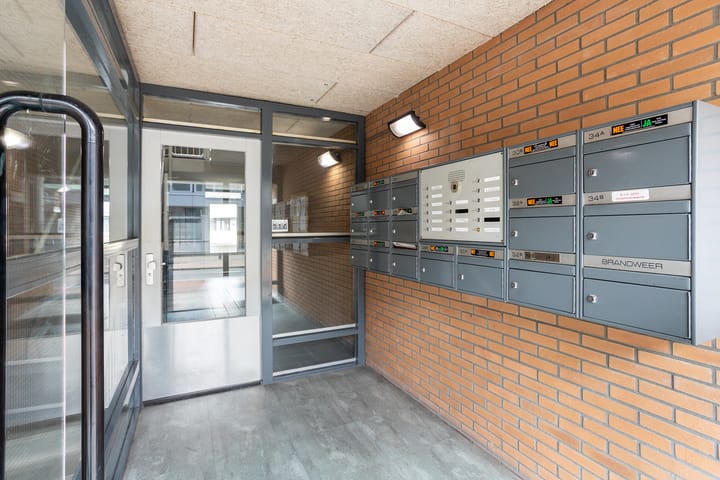 Foto 26 van Naarderstraat 24-A