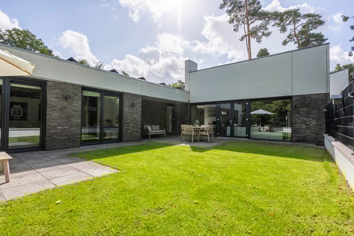 Foto 27 van Larikslaan 25