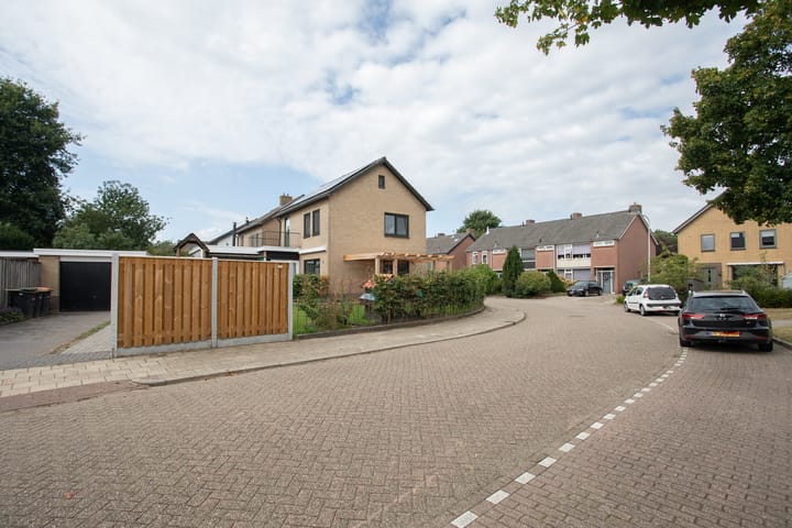 Foto 45 van Henry Dunantstraat 1