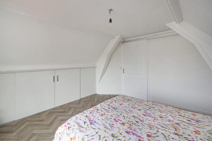 Photo 11 of Paramaribostraat 4