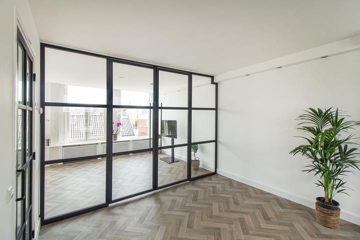 Photo 3 of Paramaribostraat 4