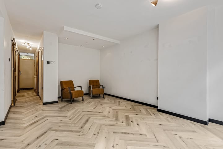 Photo 3 of Anna van Burenlaan 60