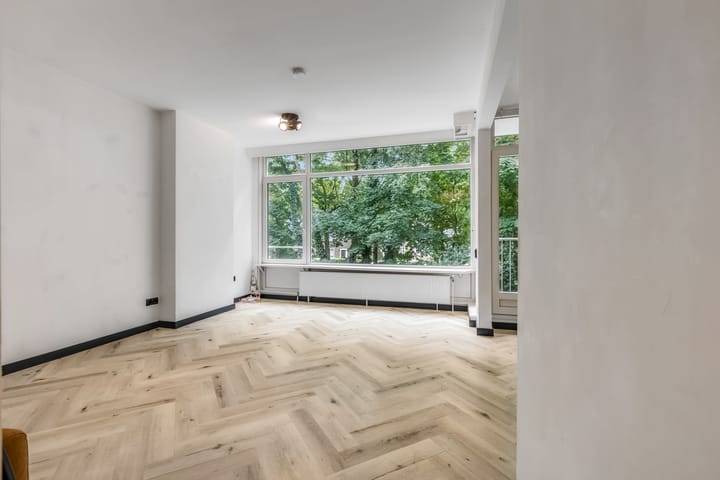 Photo 5 of Anna van Burenlaan 60