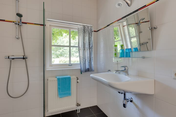 Photo 51 of Pasweg 1