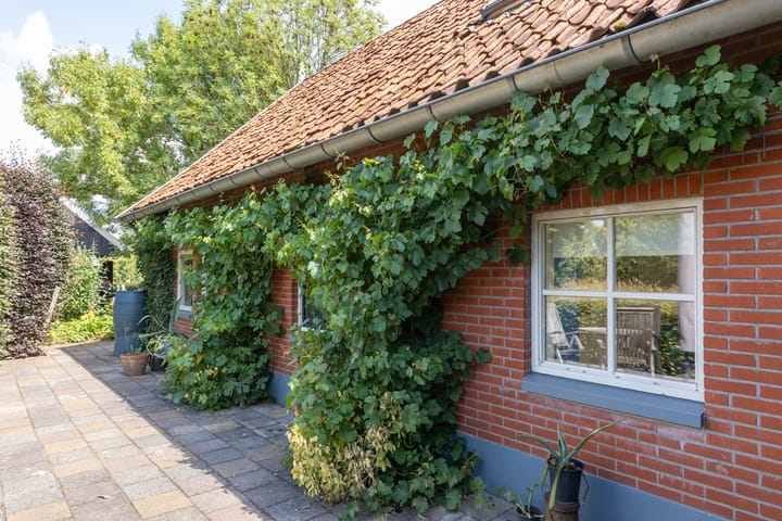 Photo 82 of Pasweg 1