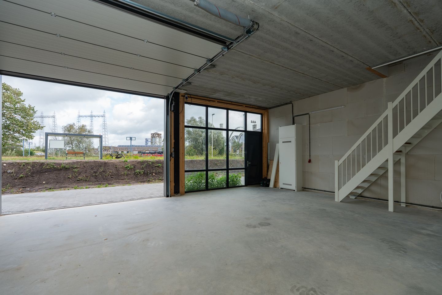 View photo 3 of Weurtseweg 444