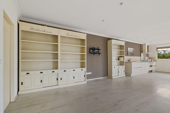 Photo 9 of Ermerzand 146