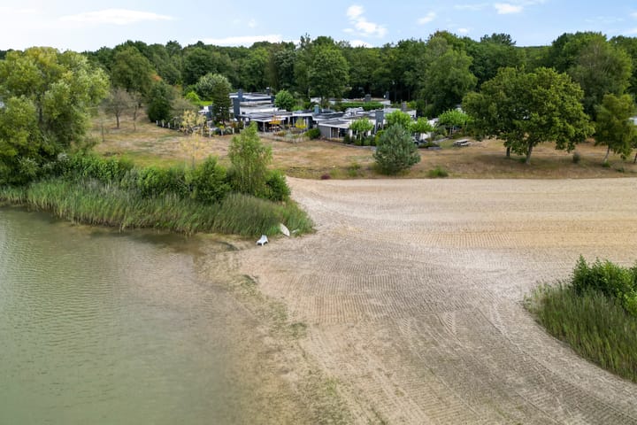 Photo 38 of Ermerzand 146