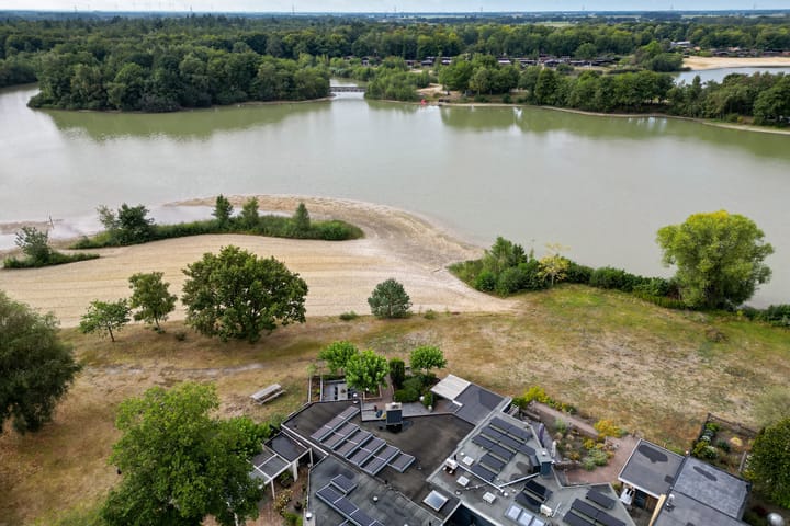 Photo 39 of Ermerzand 146