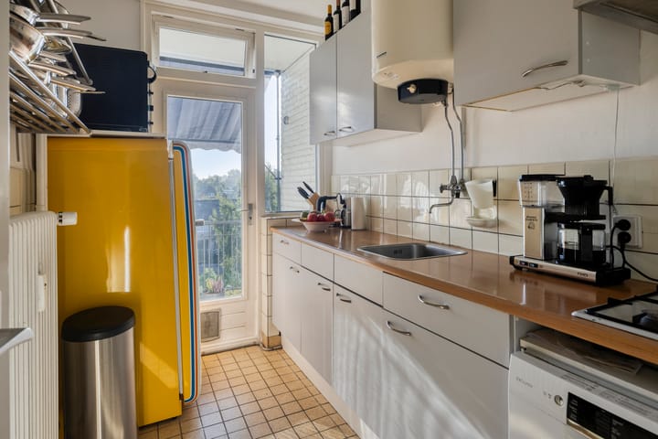 Photo 20 of Johan Wagenaarstraat 16-D