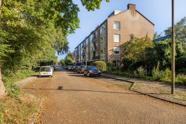 Photo 40 of Johan Wagenaarstraat 16-D