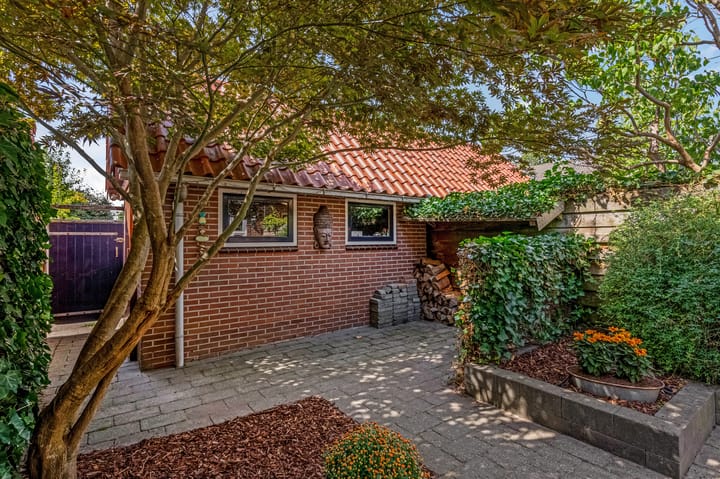 Foto 28 van Vincent van Goghstraat 6