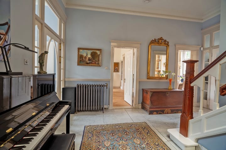 Photo 8 of van Beverninghlaan 36