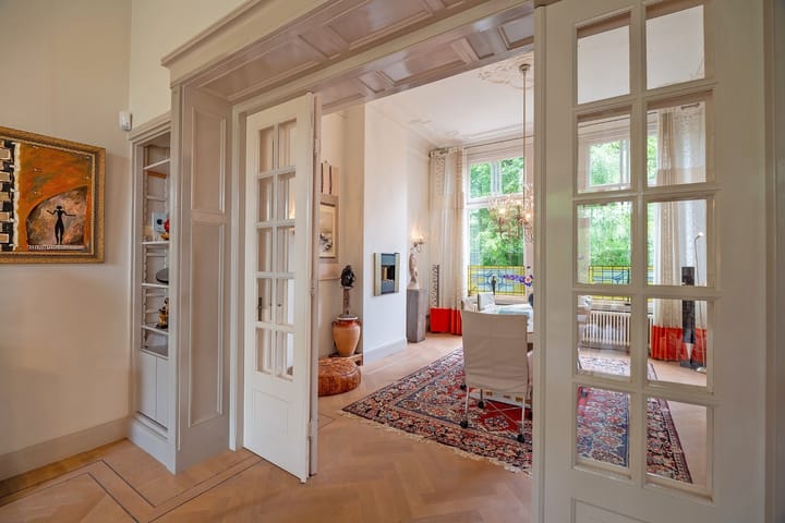 Photo 12 of van Beverninghlaan 36