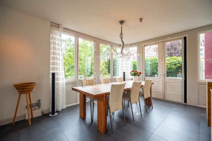 Photo 24 of van Beverninghlaan 36