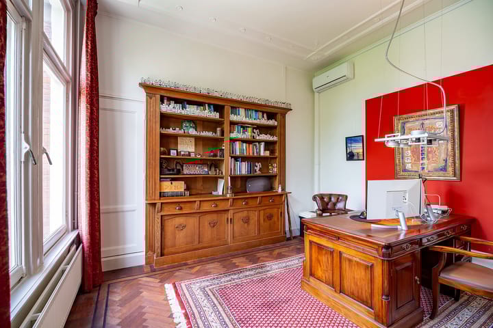 Photo 38 of van Beverninghlaan 36