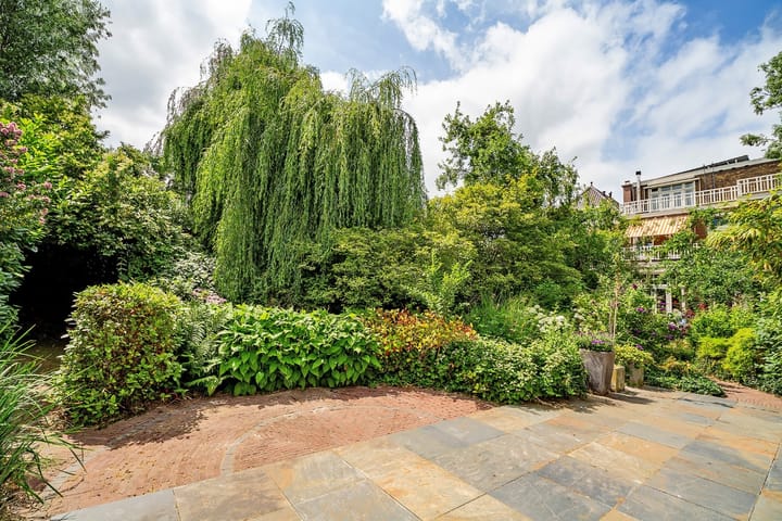 Photo 57 of van Beverninghlaan 36